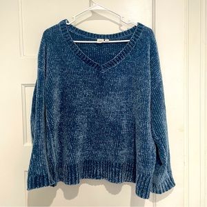 Gap v-neck sweater | medium | perfect used condition